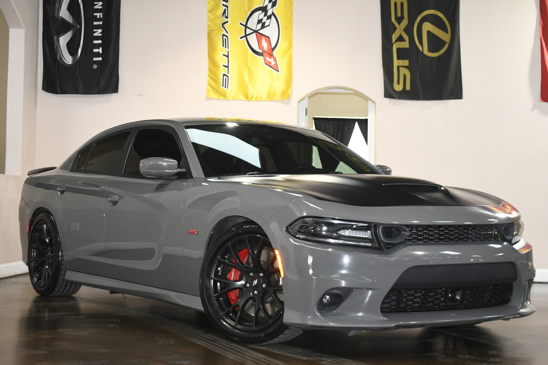 2019 Dodge Charger R/T Scat Pack photo 2