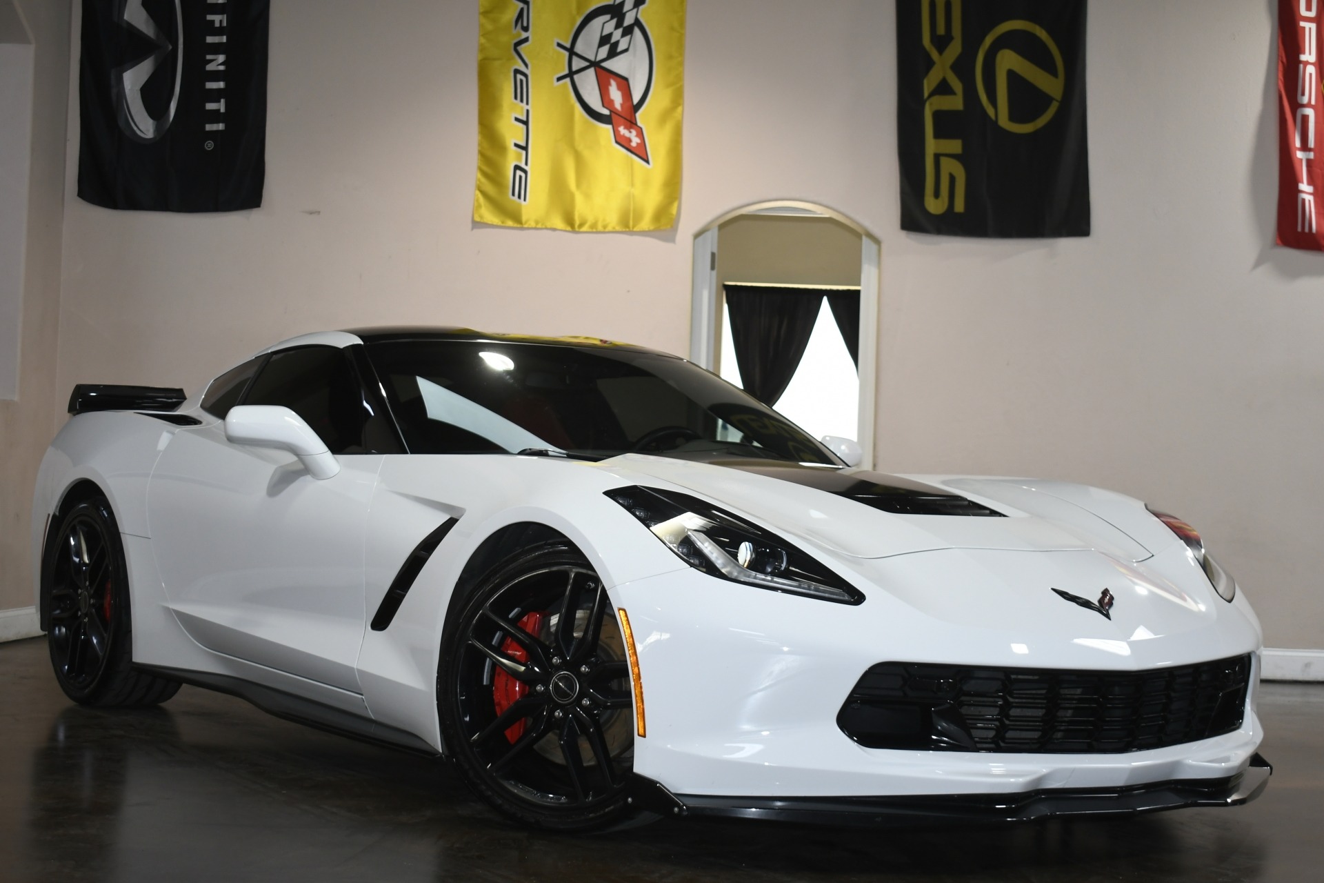 2016 Chevrolet Corvette Stingray Z51 2LT photo 3