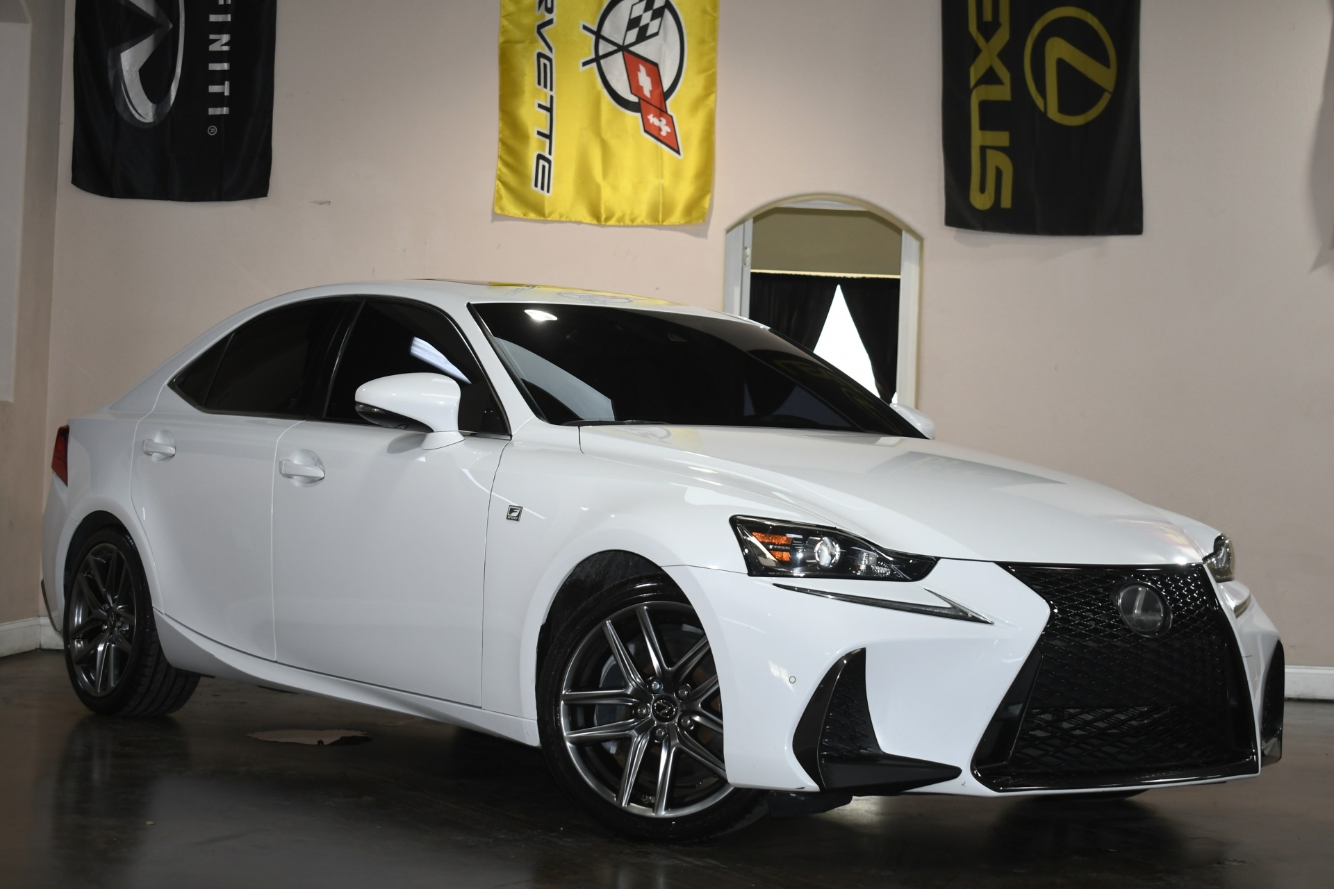 2018 Lexus IS 300 F SPORT photo 3
