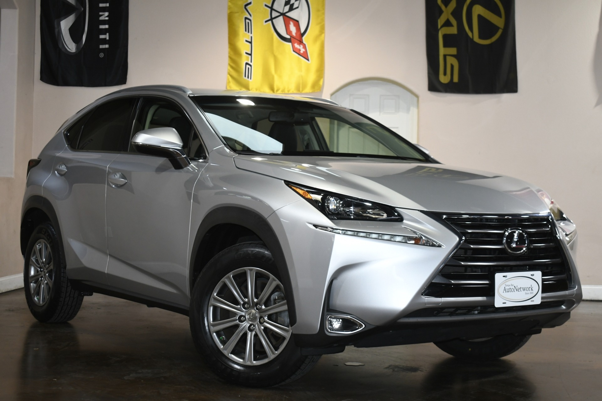 2016 Lexus NX 200t Luxury photo 2