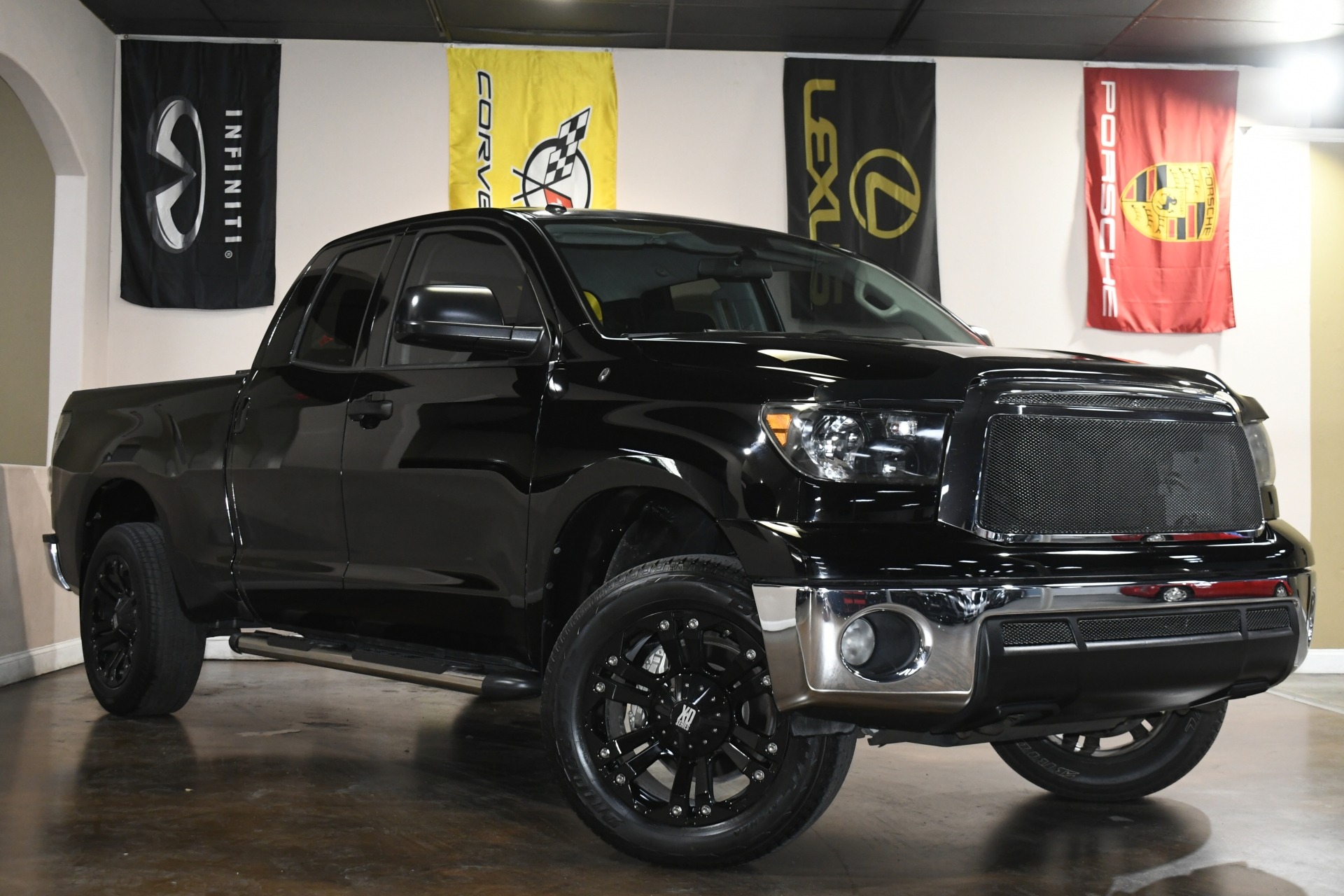 2011 Toyota Tundra Grade photo 2