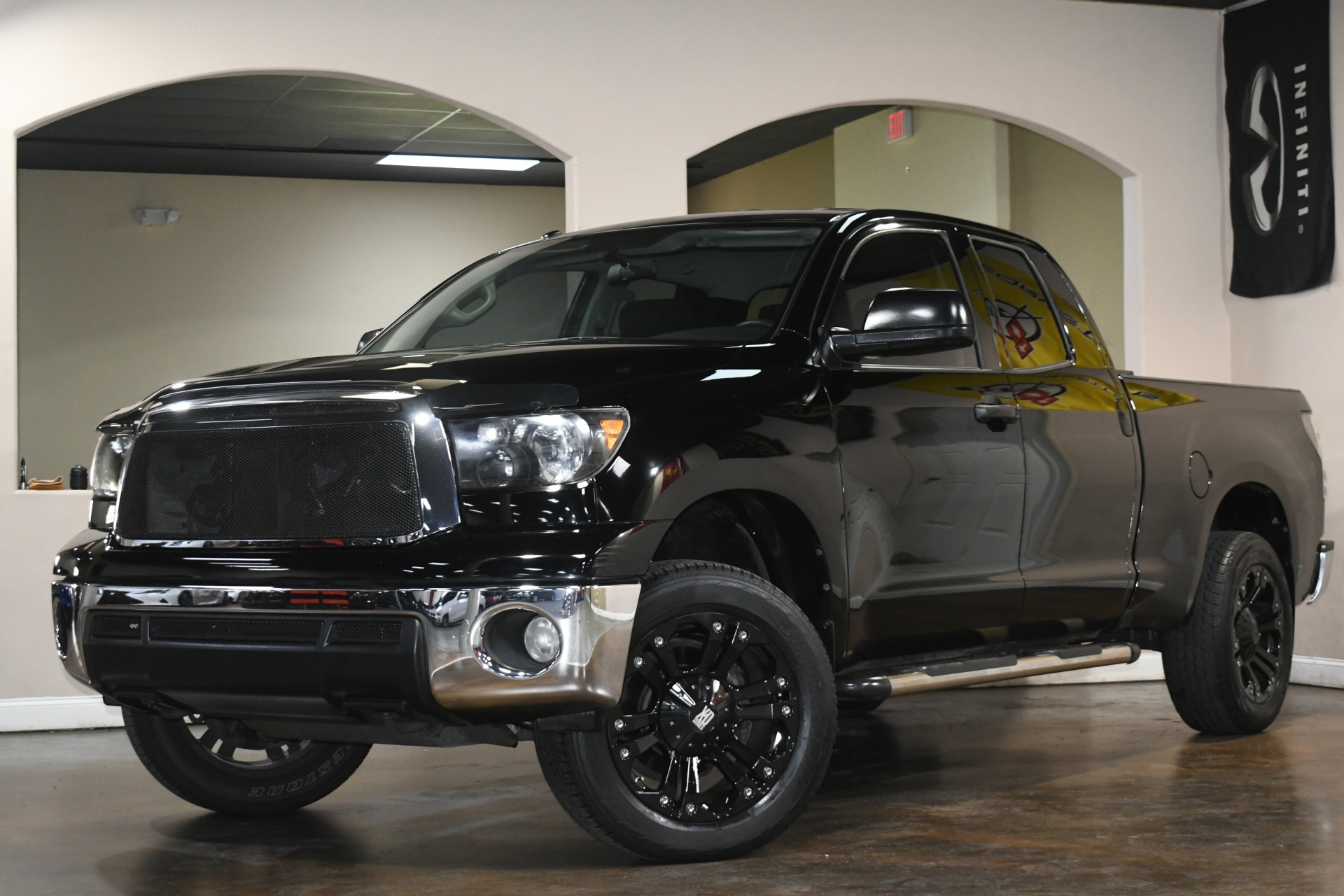 2011 Toyota Tundra Grade photo 3
