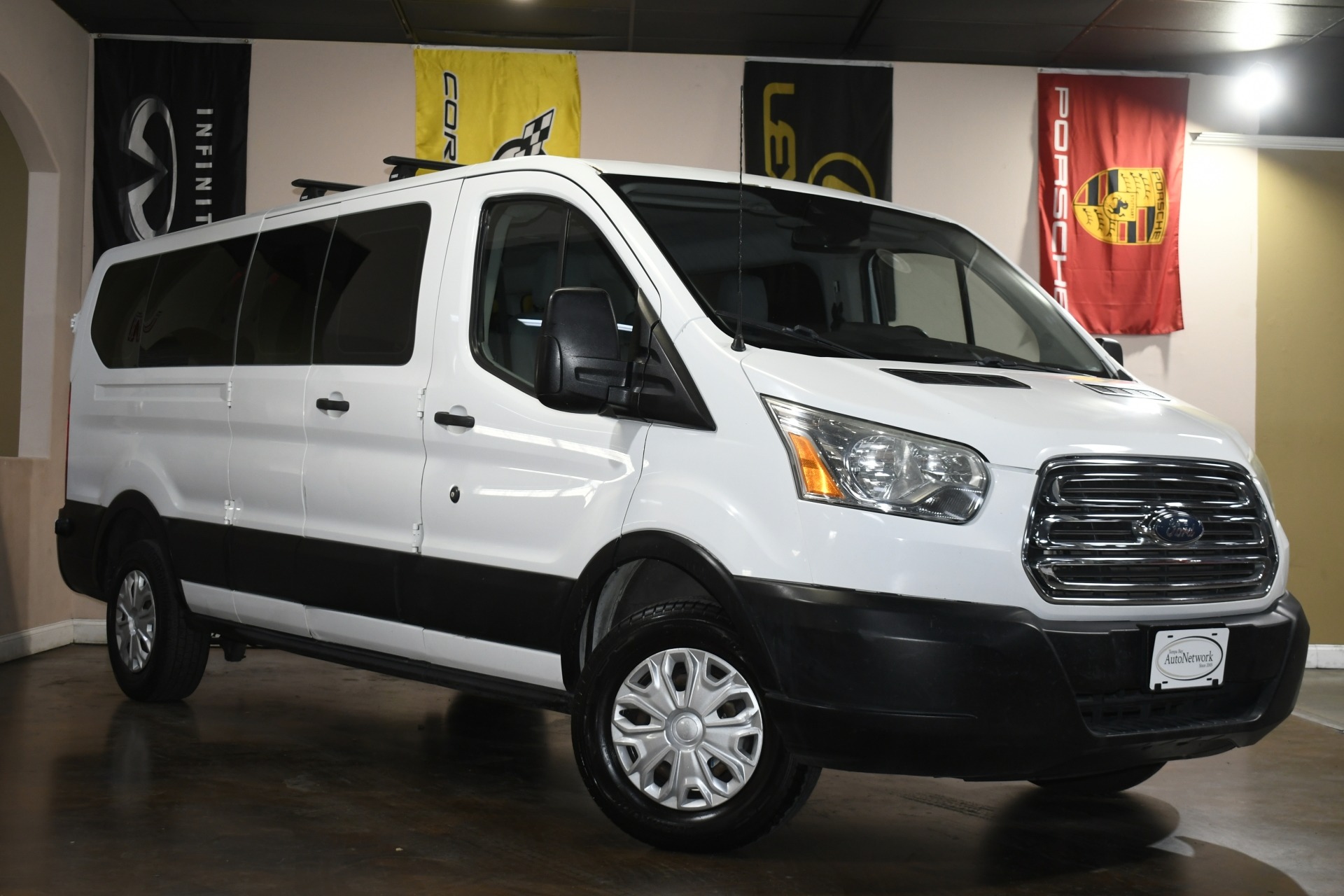 2015 Ford Transit XLT photo 2