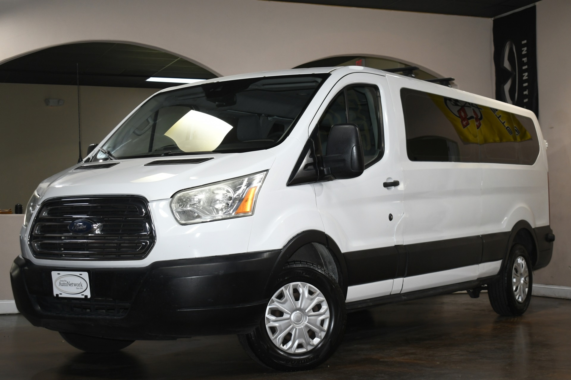 2015 Ford Transit XLT photo 3