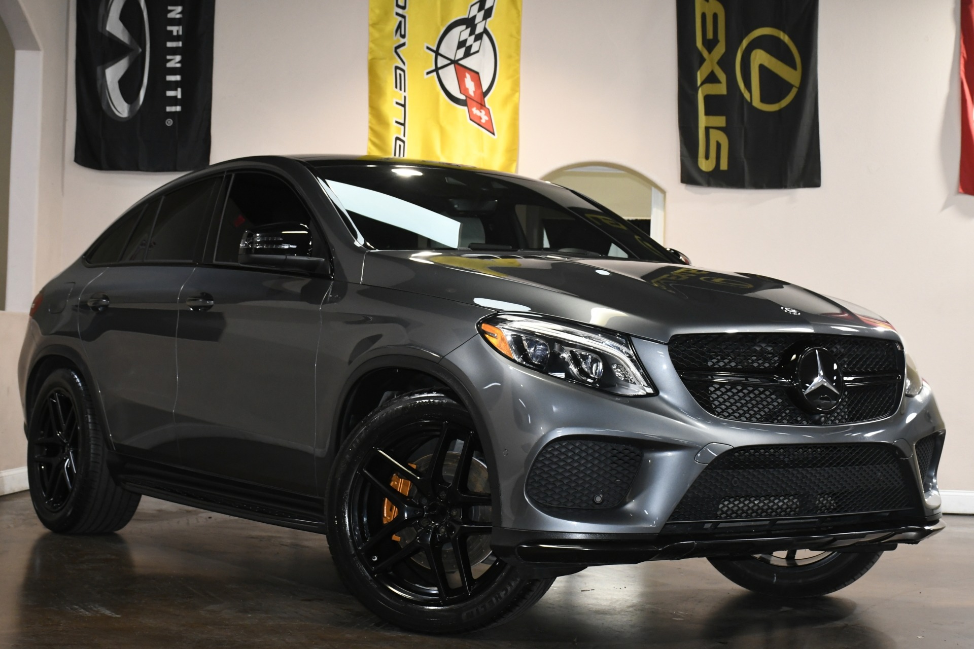 2017 Mercedes Benz GLE AMG 43 photo 2