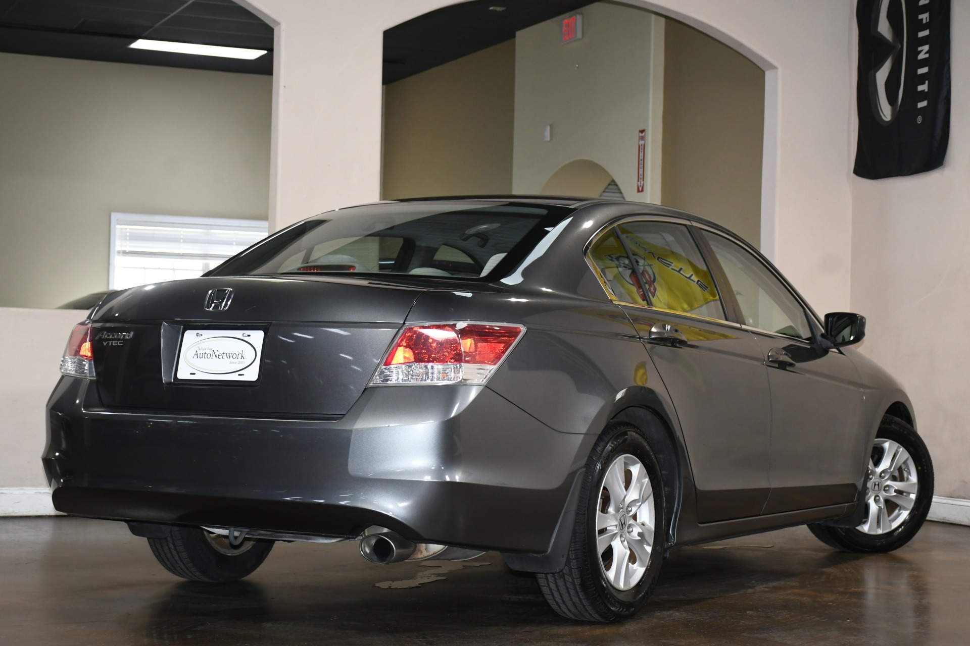 2010 Honda Accord LX-P photo 3