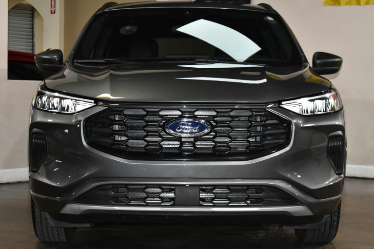 2024 Ford Escape ST-Line's photo