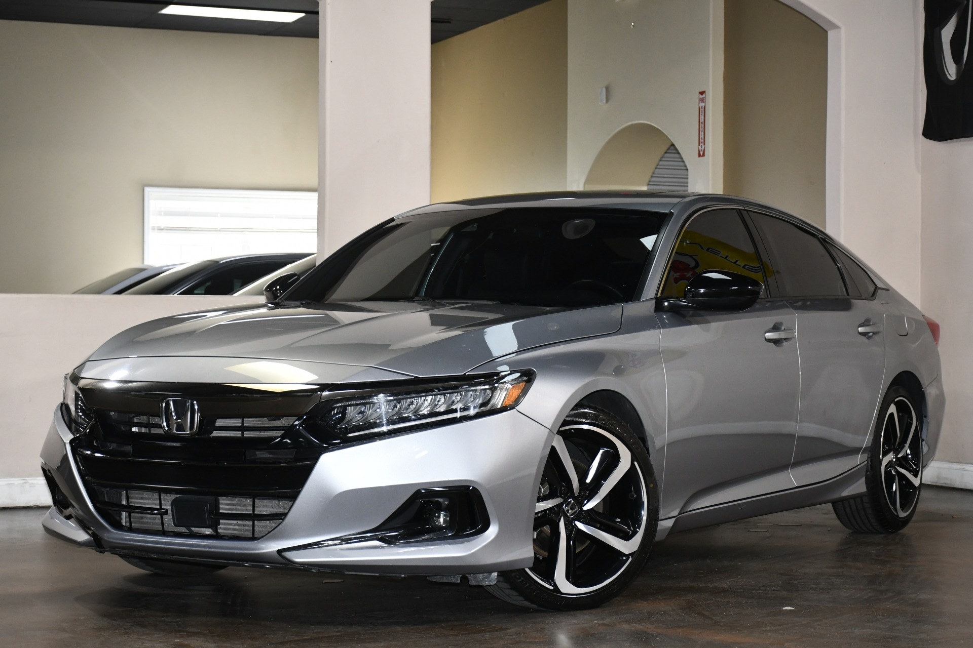 2021 Honda Accord Sport photo 4