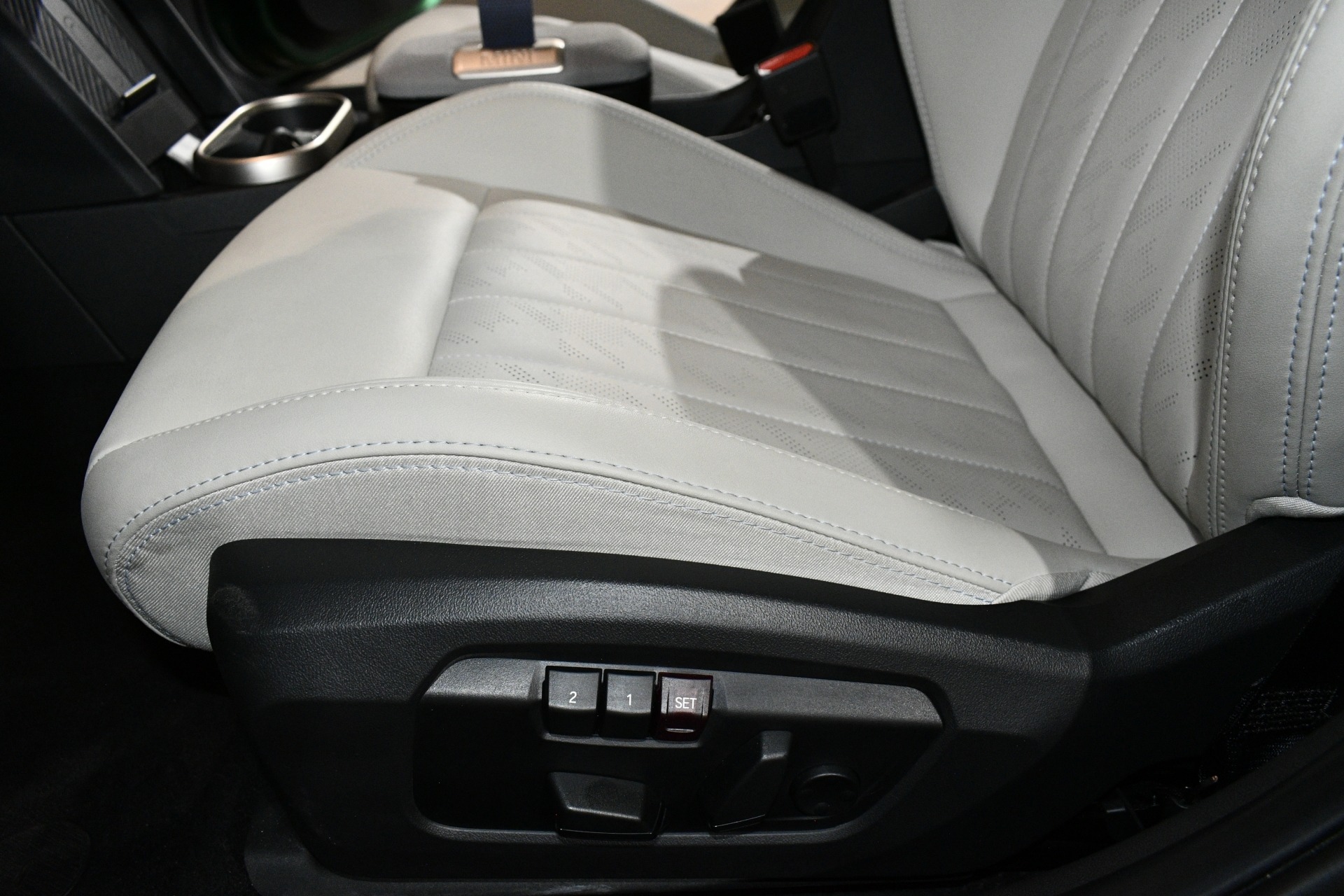 2025 MINI Hardtop 4 Door S - Photo 13