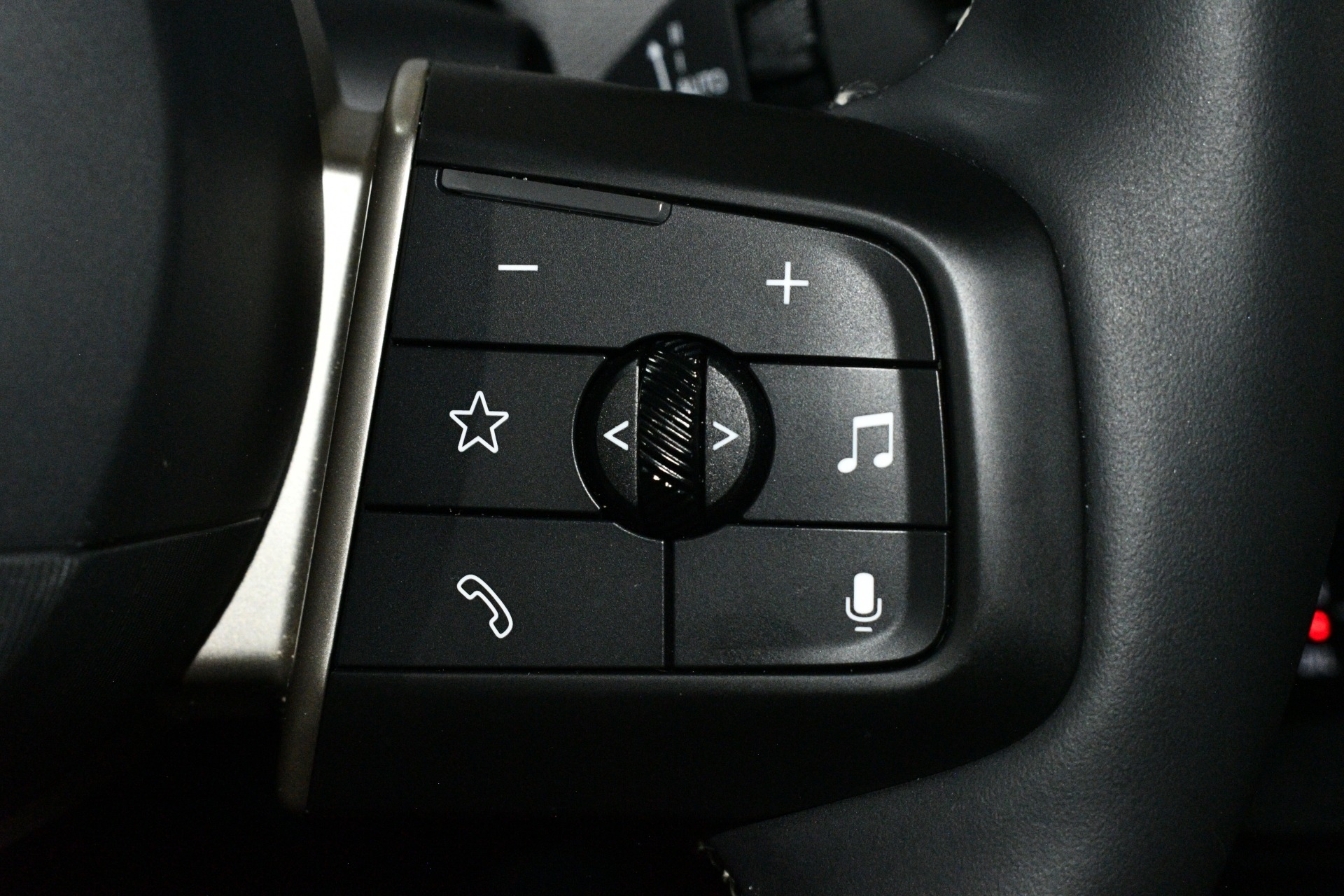 2025 MINI Hardtop 4 Door S - Photo 28
