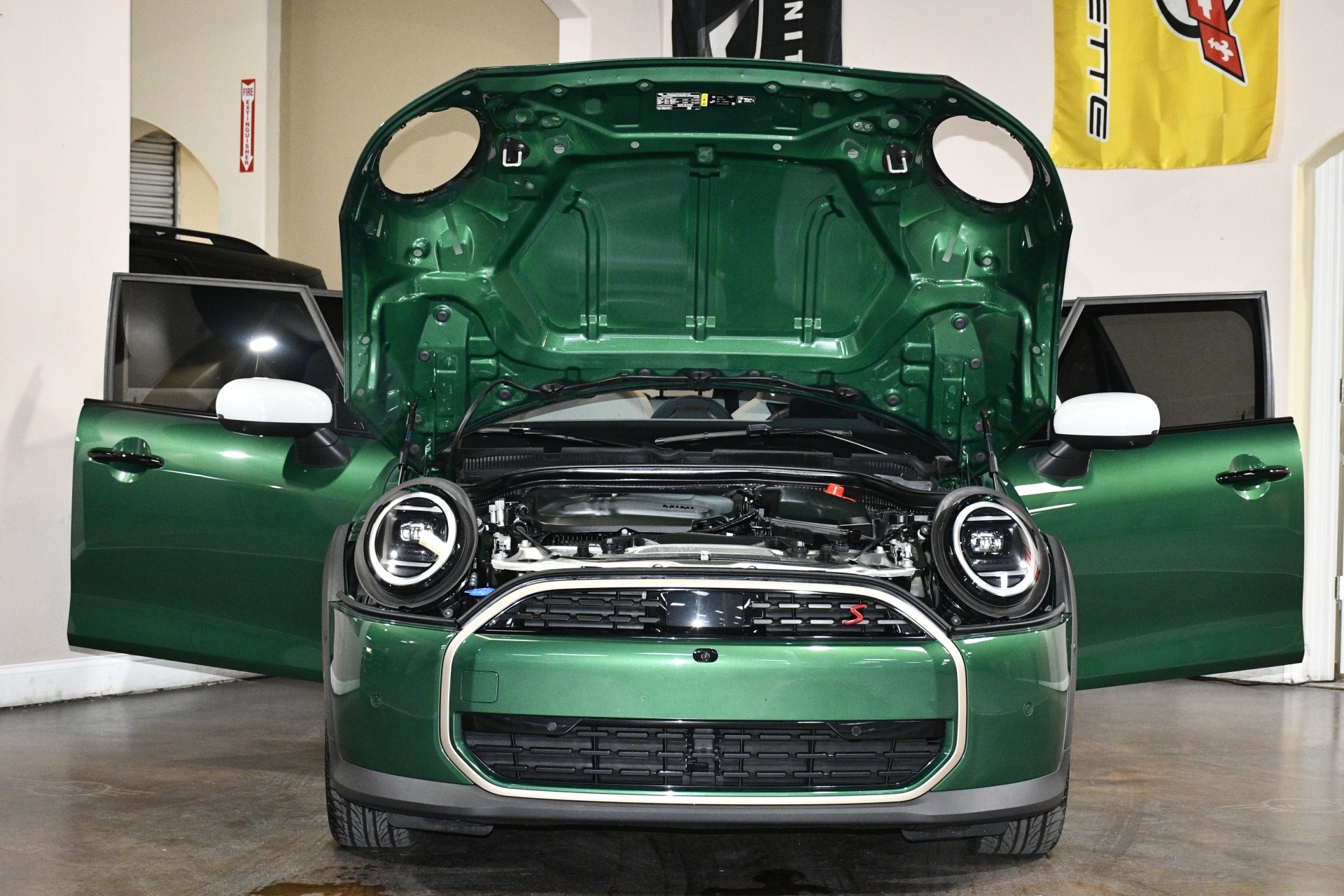 2025 MINI Hardtop 4 Door S - Photo 87