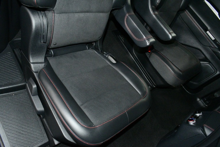 2025 Ford Explorer ST - Photo 120