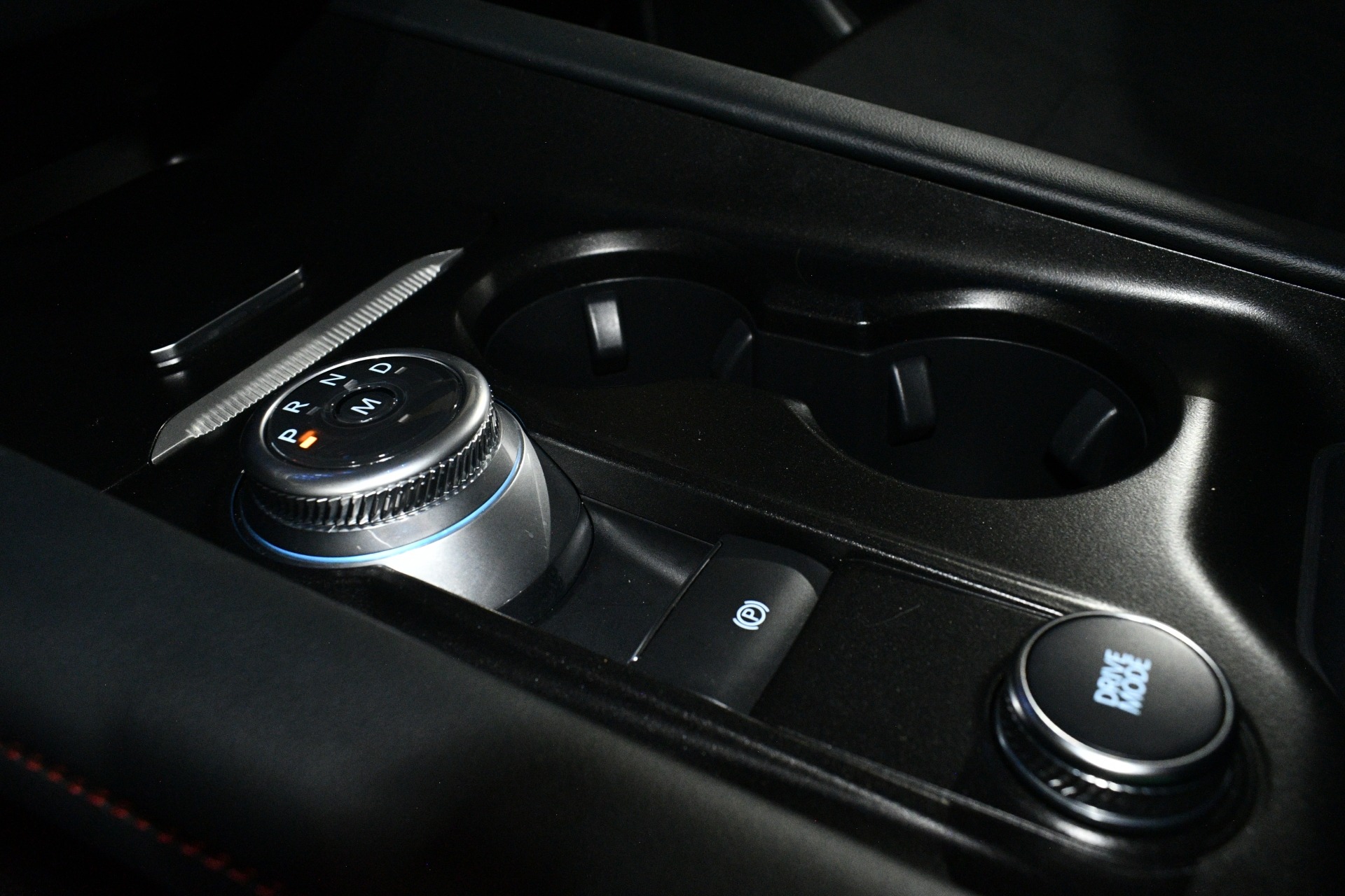2025 Ford Explorer ST - Photo 39