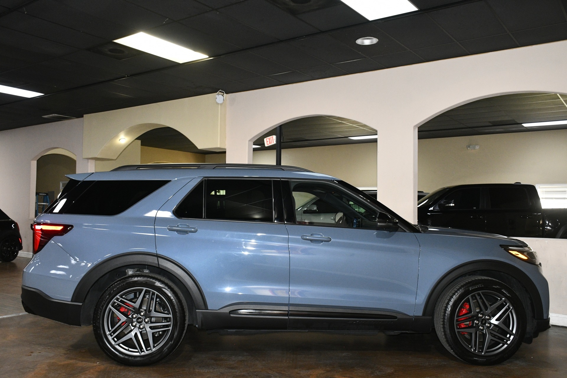 2025 Ford Explorer ST - Photo 52