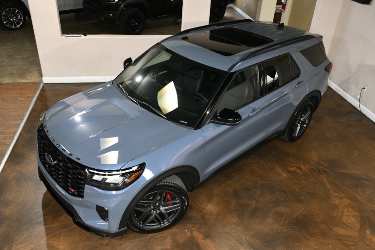 2025 Ford Explorer ST - Photo 174