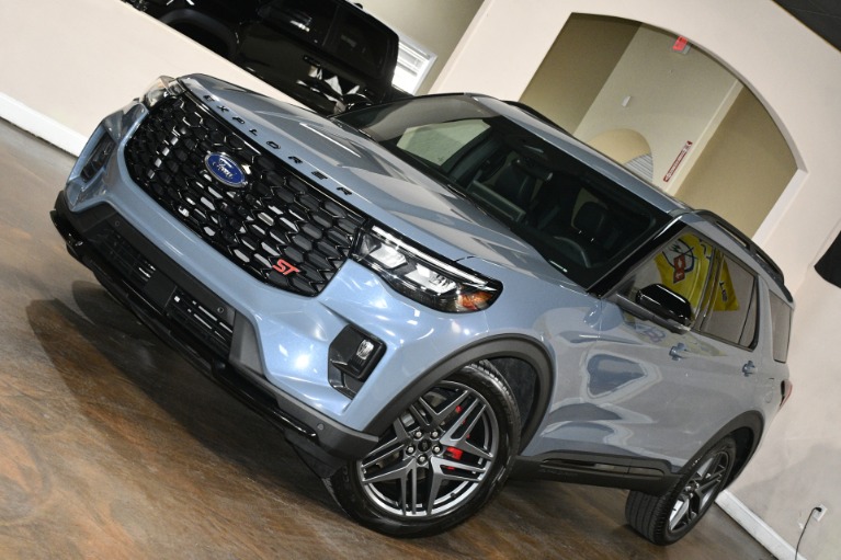 2025 Ford Explorer ST - Photo 178