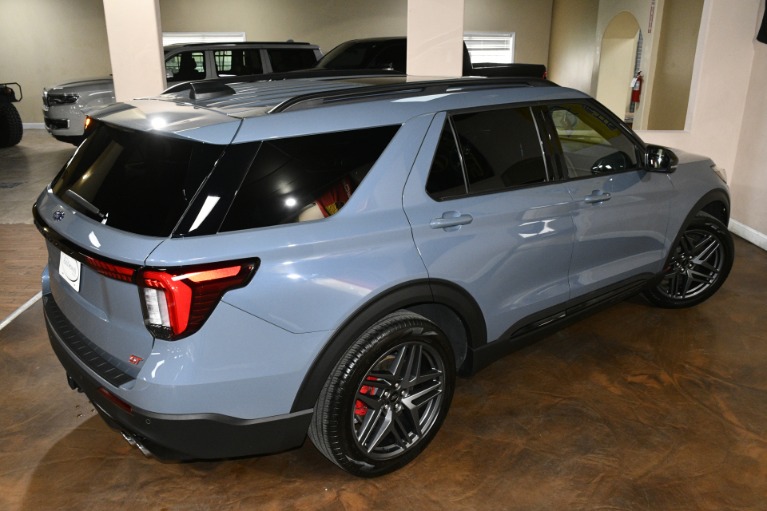 2025 Ford Explorer ST - Photo 179