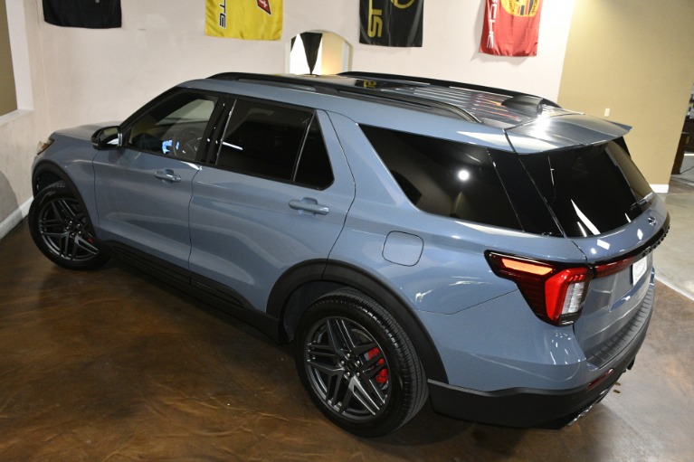 2025 Ford Explorer ST - Photo 180