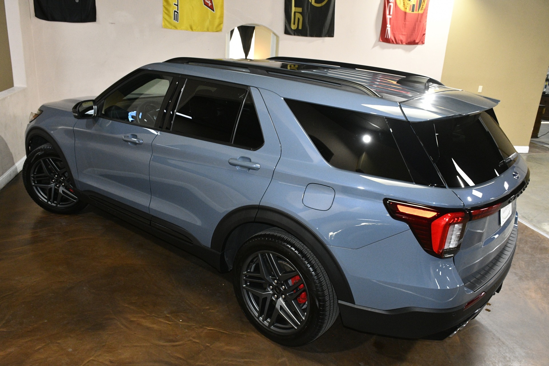 2025 Ford Explorer ST - Photo 80