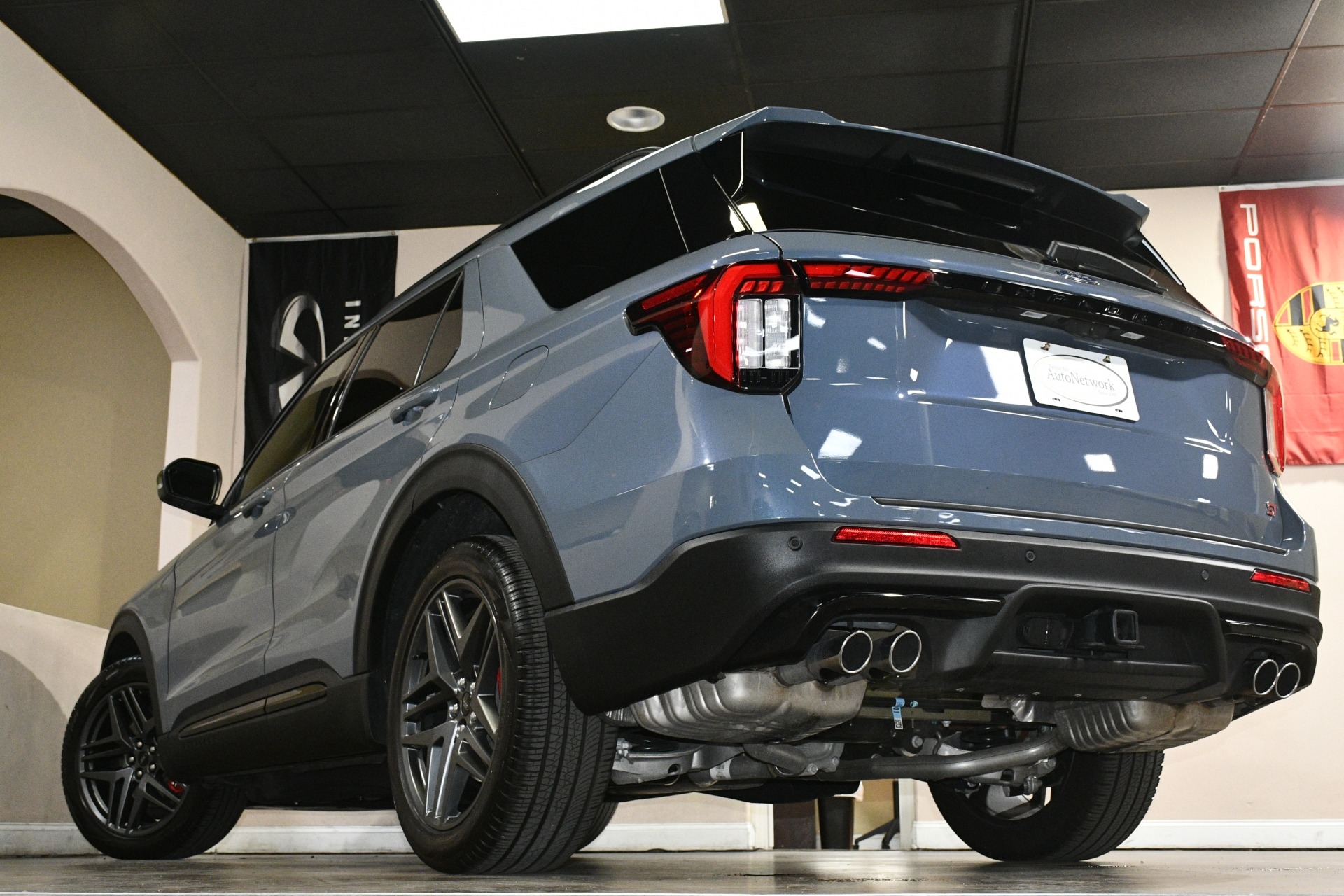 2025 Ford Explorer ST - Photo 86