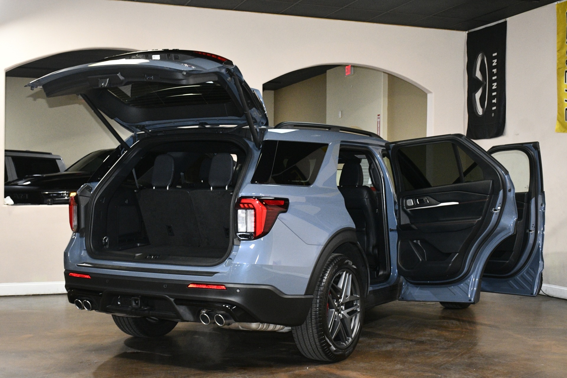 2025 Ford Explorer ST - Photo 91