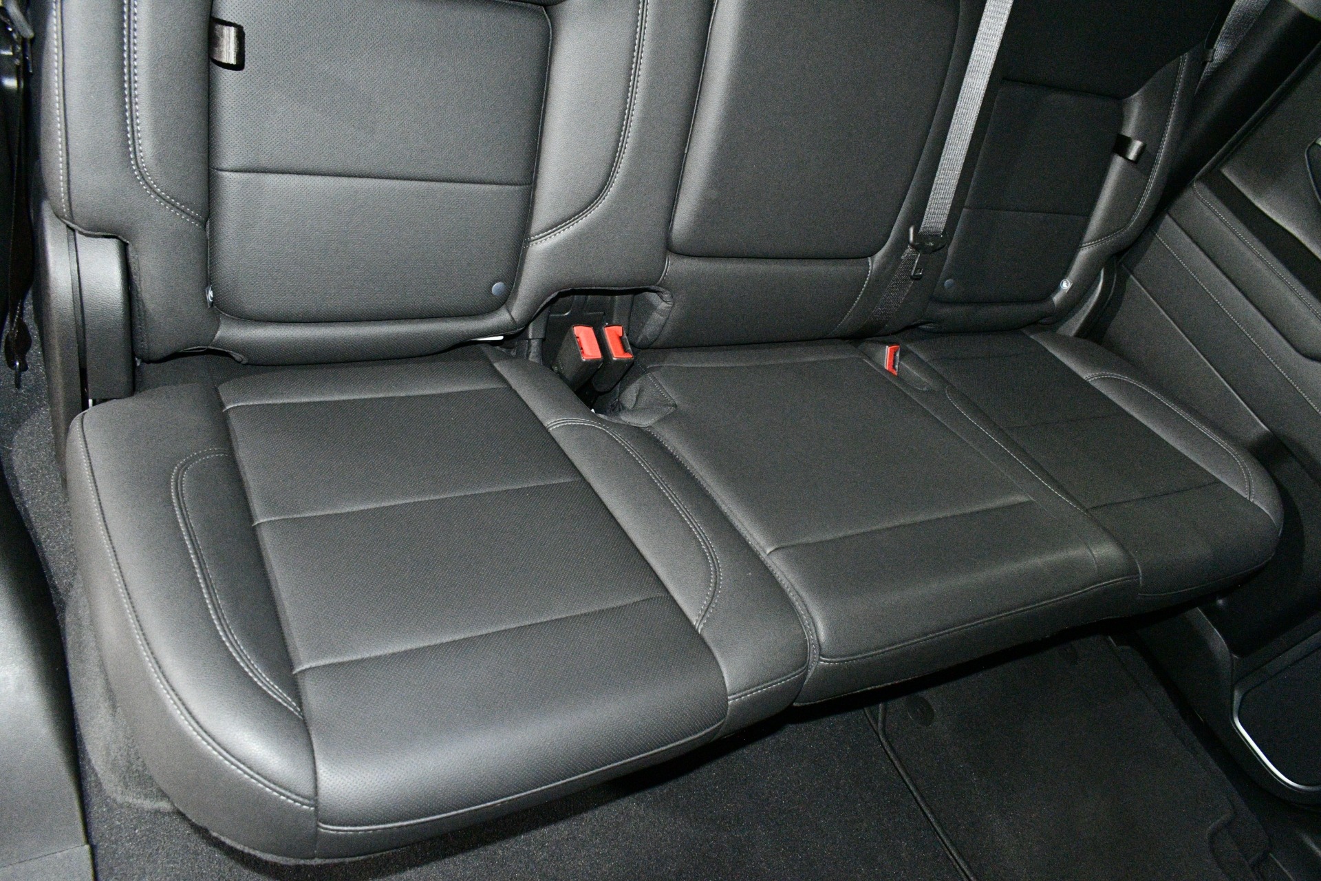 2023 GMC Sierra 1500 SLT - Photo 20