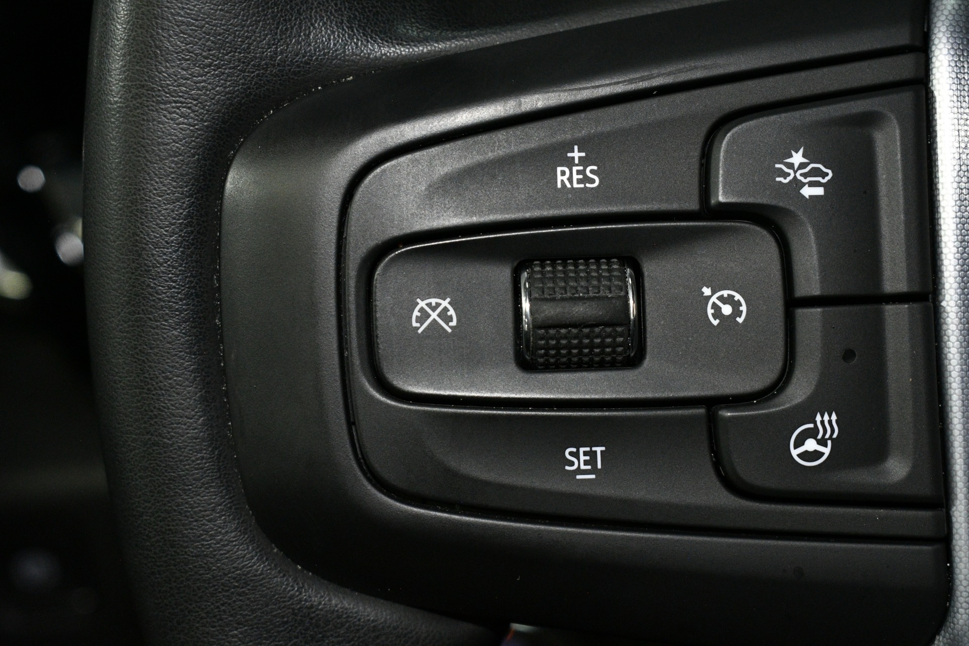 2023 GMC Sierra 1500 SLT - Photo 27