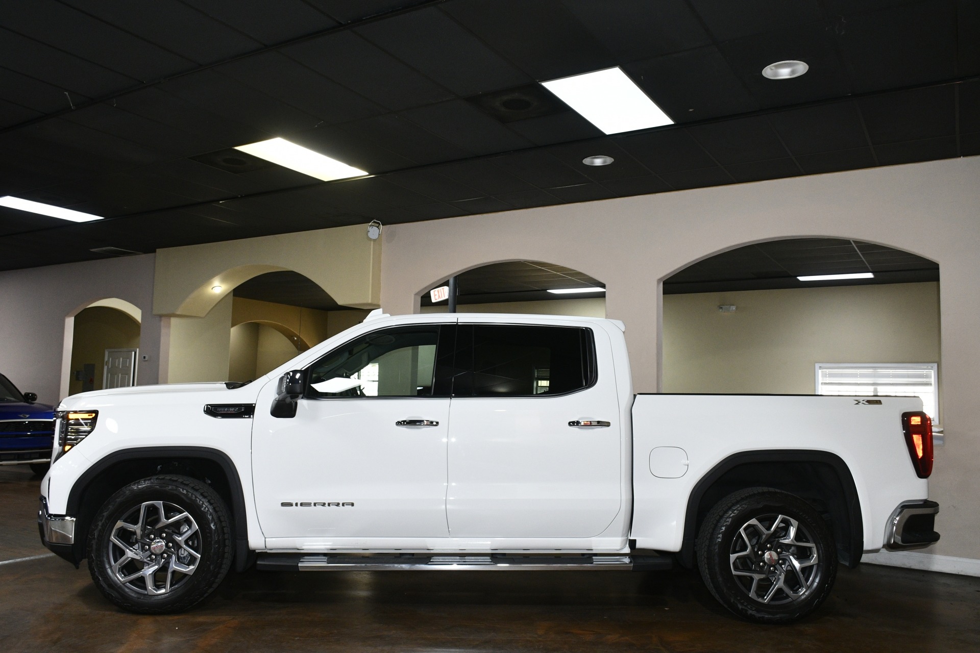 2023 GMC Sierra 1500 SLT - Photo 51