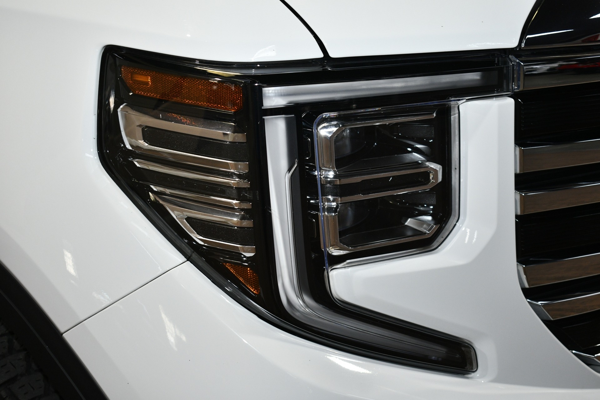 2023 GMC Sierra 1500 SLT - Photo 58