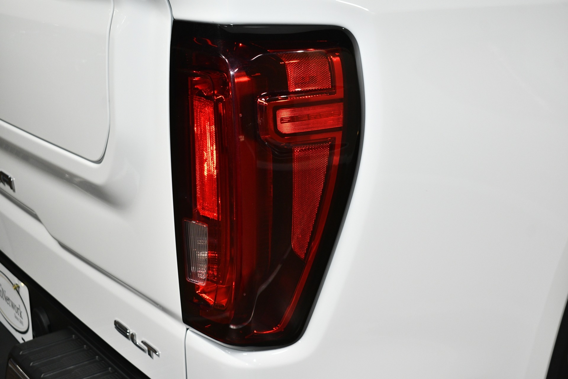 2023 GMC Sierra 1500 SLT - Photo 59