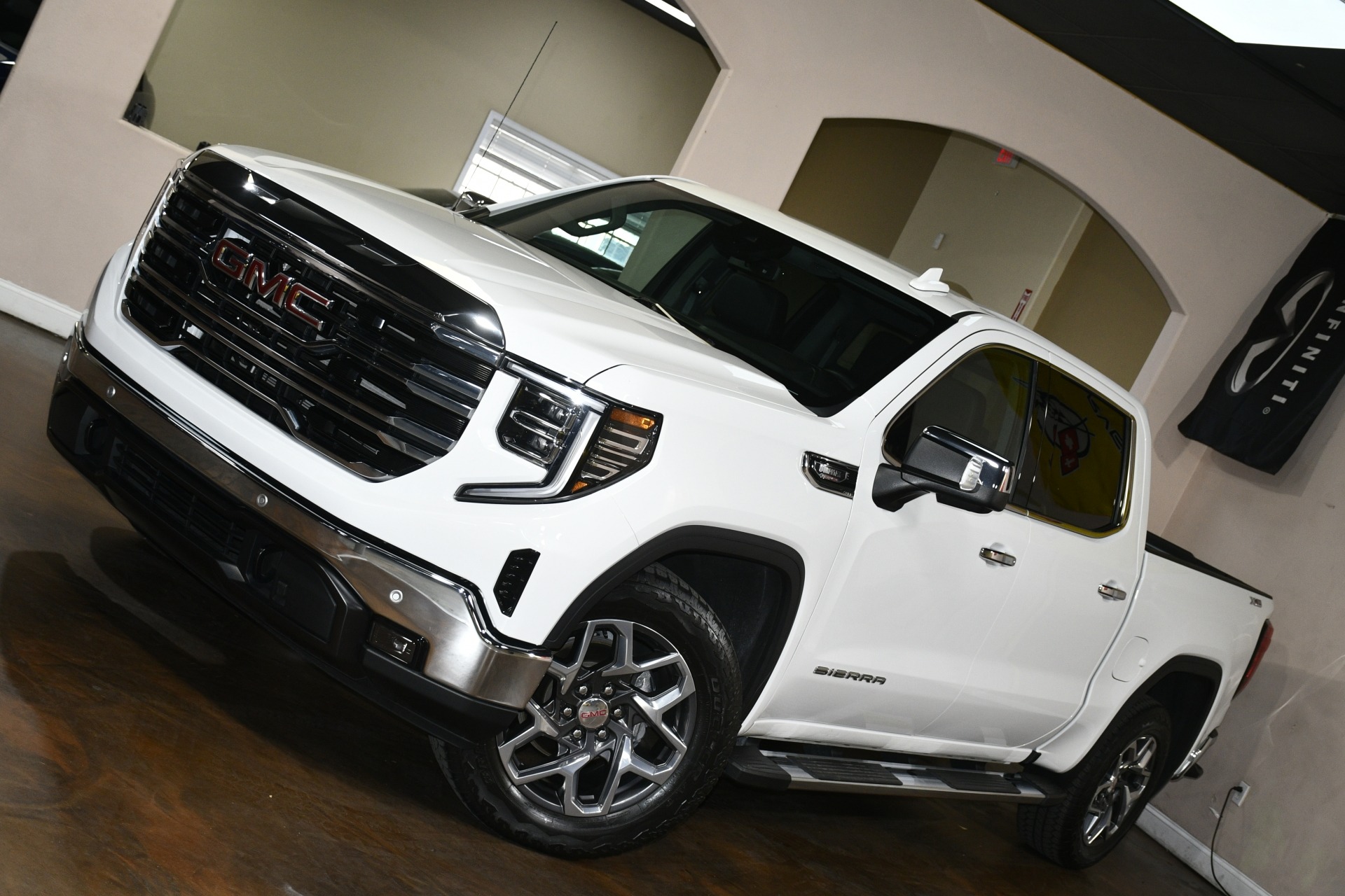 2023 GMC Sierra 1500 SLT - Photo 78