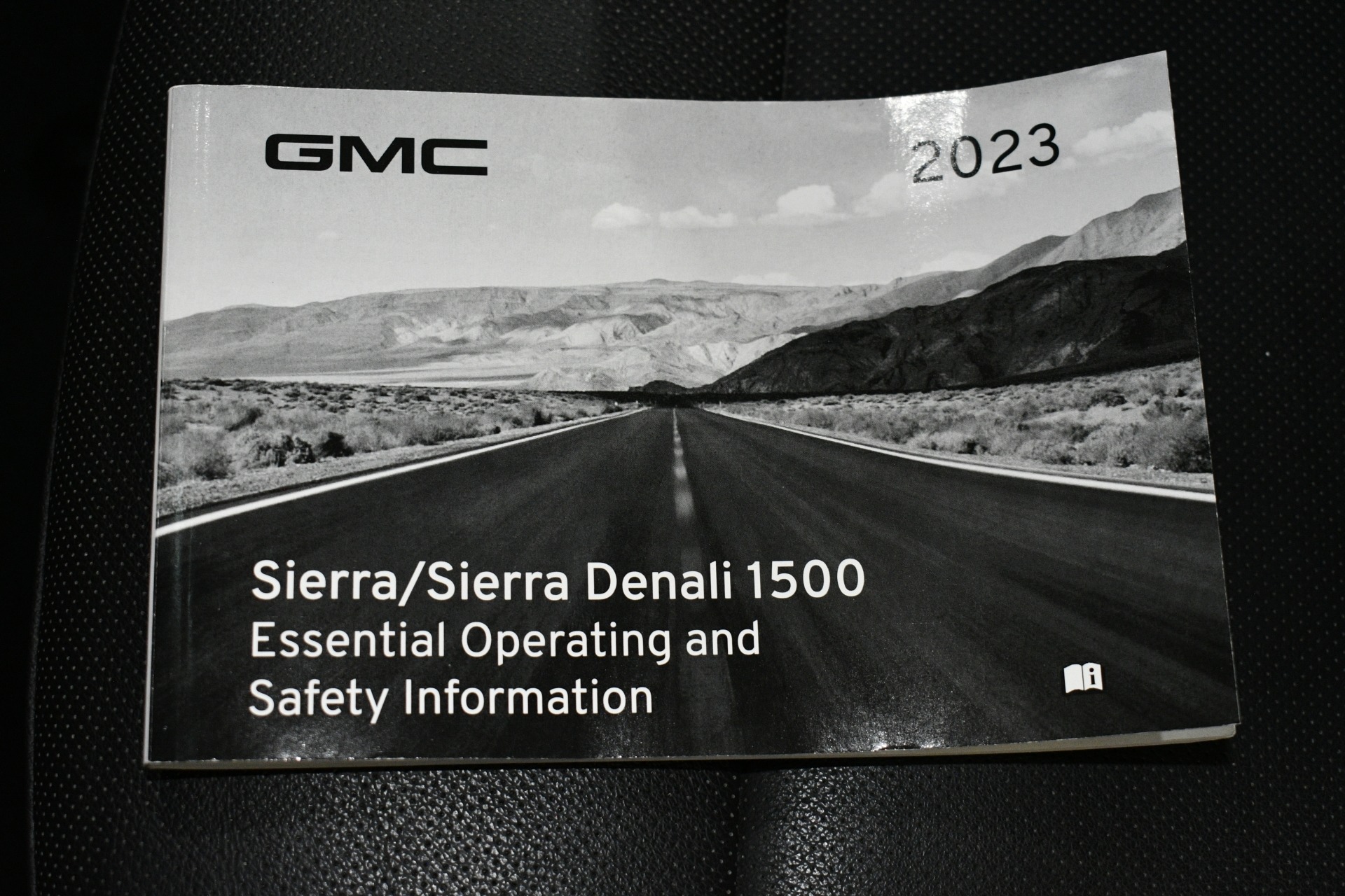 2023 GMC Sierra 1500 SLT - Photo 98