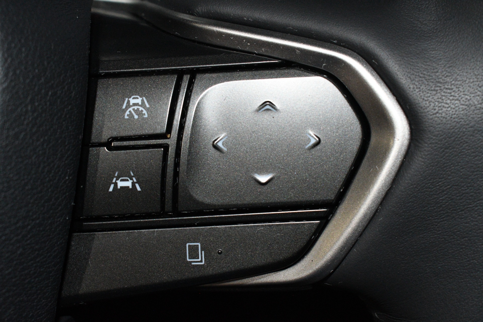 2023 Lexus RX 350 - Photo 28