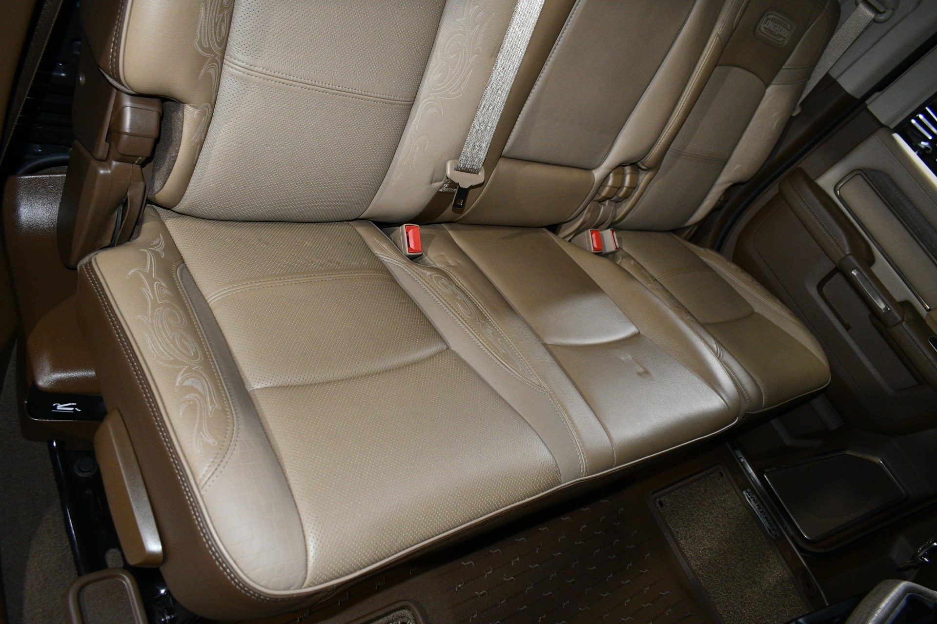 2021 RAM Ram 3500 Pickup Longhorn - Photo 18