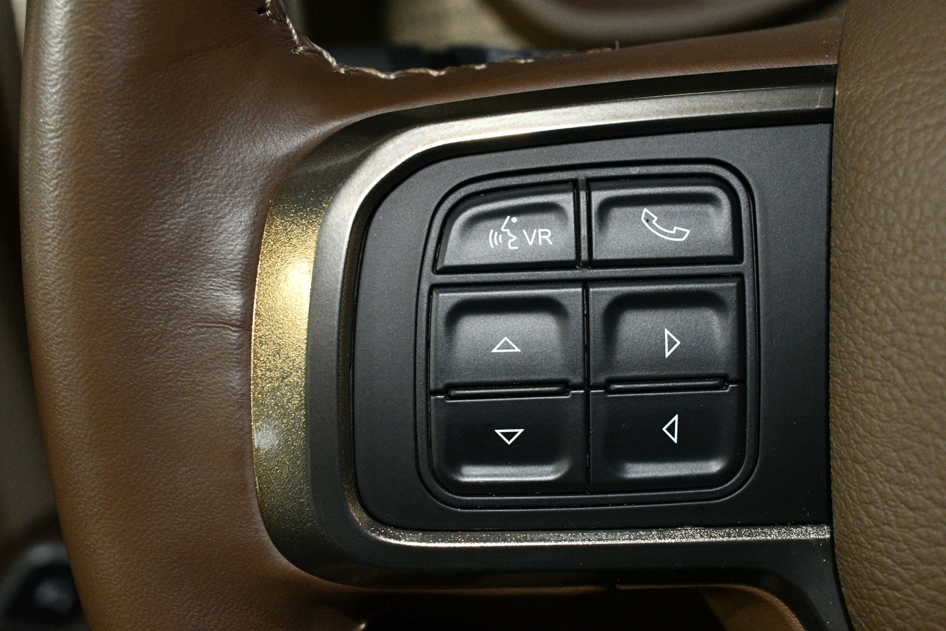 2021 RAM Ram 3500 Pickup Longhorn - Photo 25
