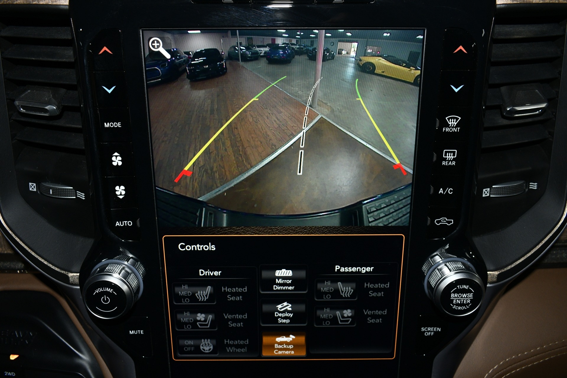 2021 RAM Ram 3500 Pickup Longhorn - Photo 34