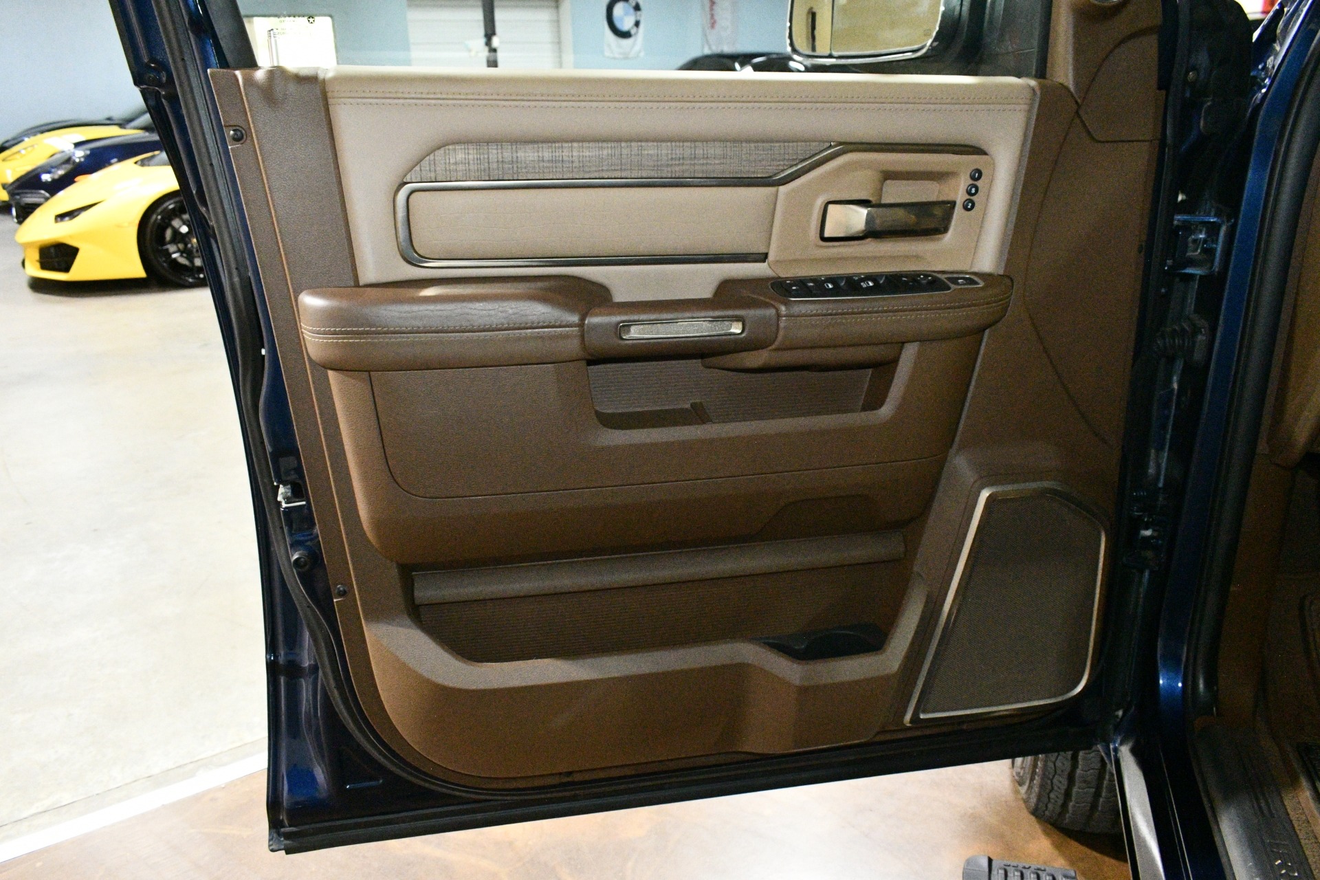 2021 RAM Ram 3500 Pickup Longhorn - Photo 41