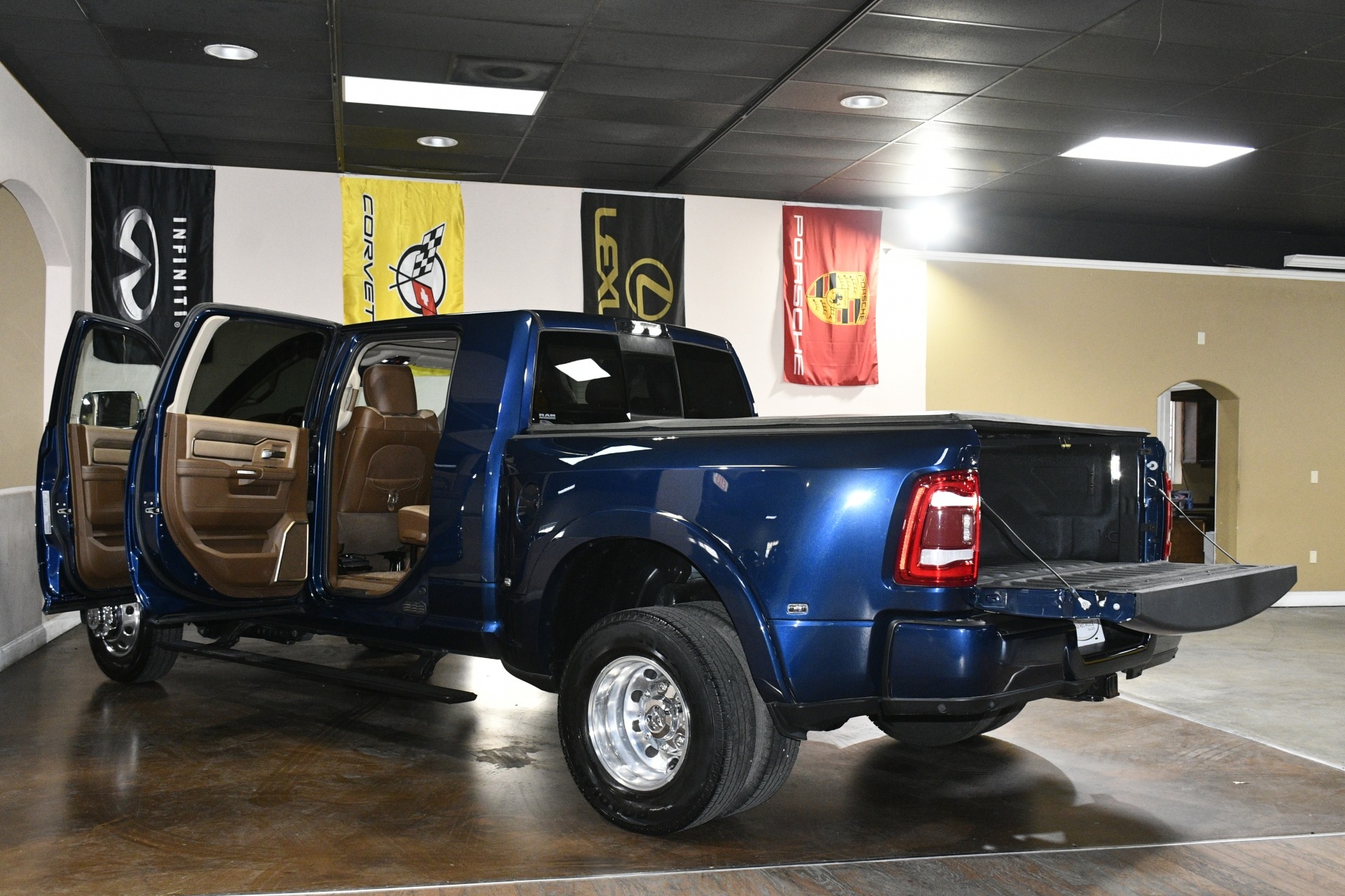 2021 RAM Ram 3500 Pickup Longhorn - Photo 92