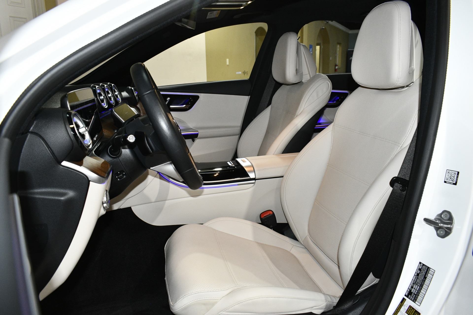 2023 Mercedes-Benz C-Class Sedan C 300 - Photo 7