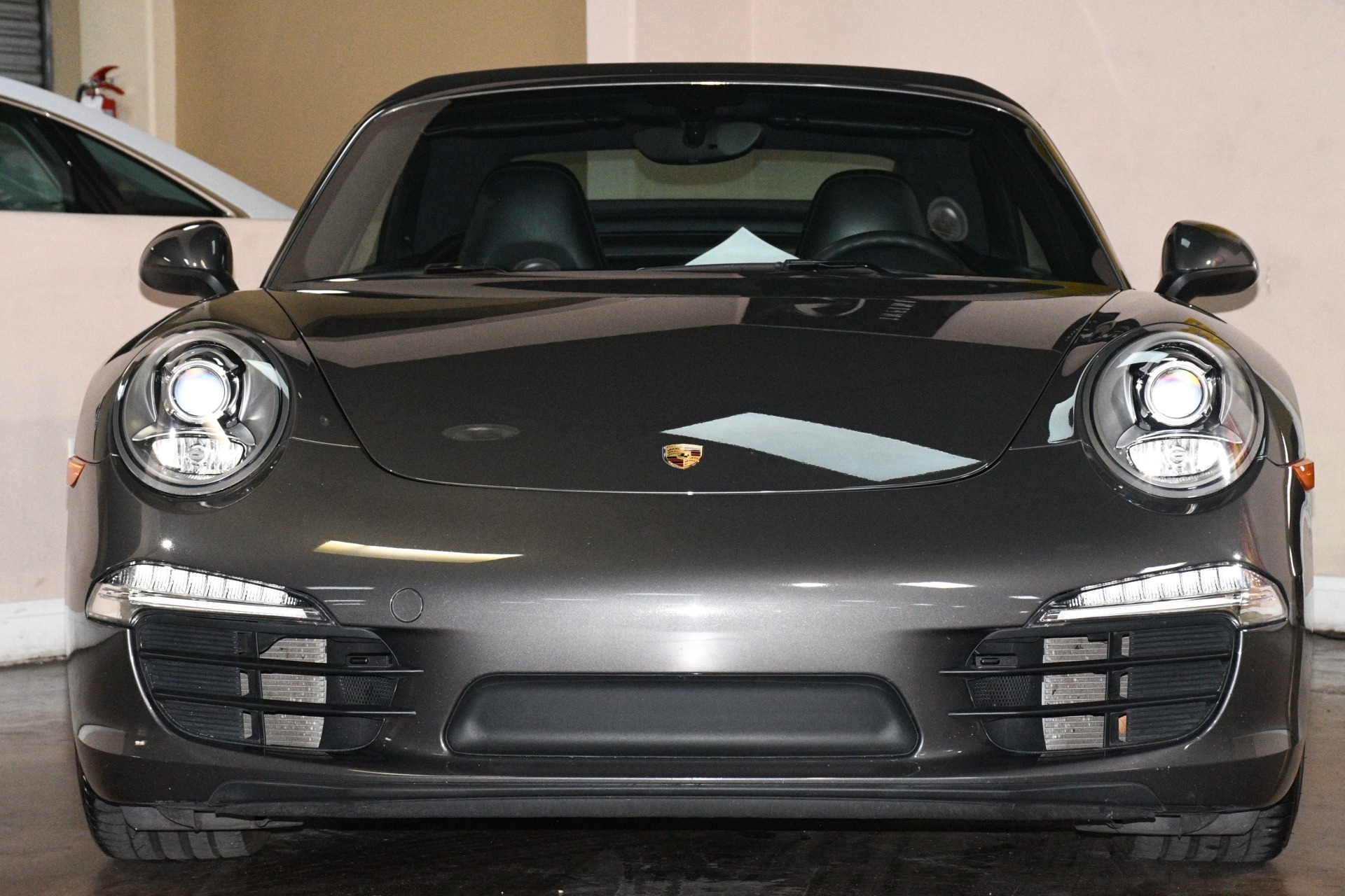 2013 Porsche 911 Carrera 4 Cabriolet's photo