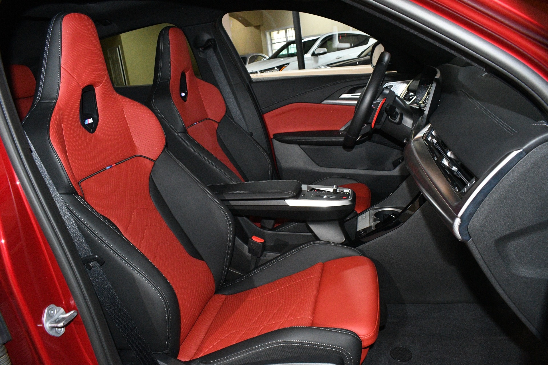 2025 BMW X2 35i - Photo 8