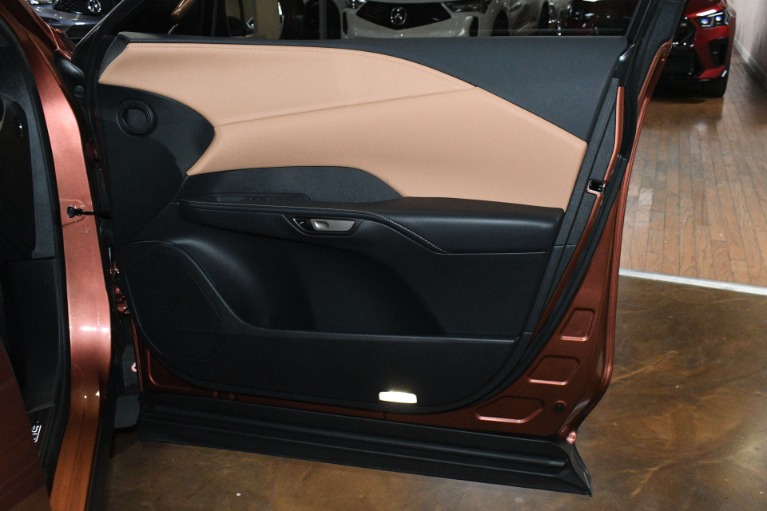 2025 Lexus RX 350 - Photo 142
