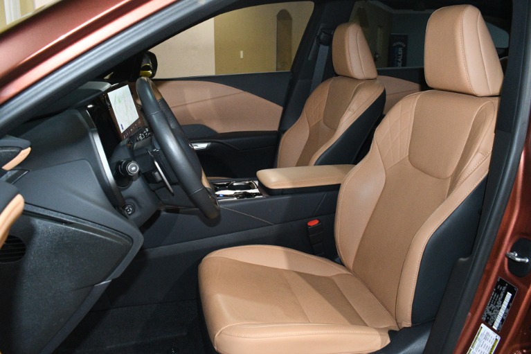 2025 Lexus RX 350 - Photo 107