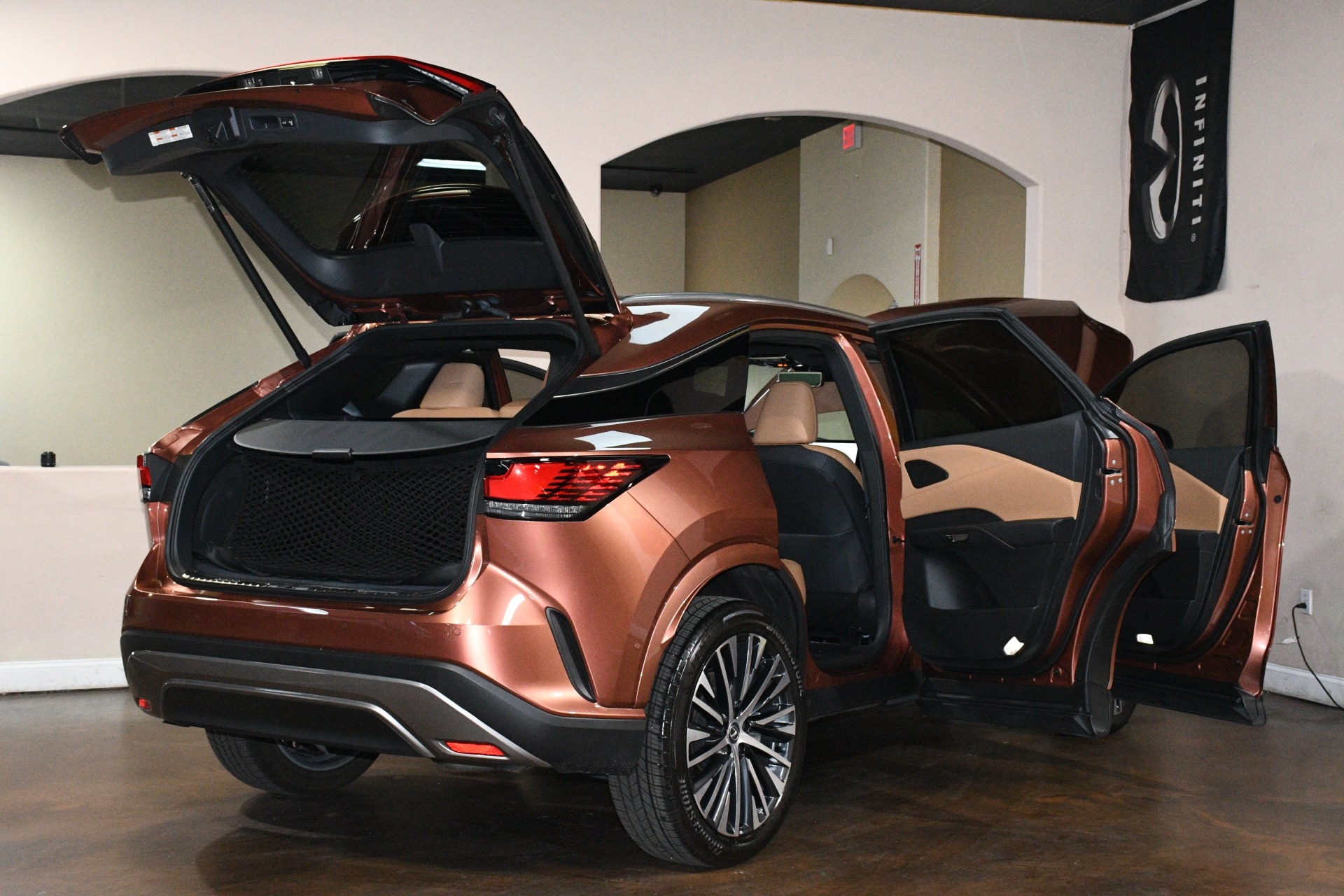 2025 Lexus RX 350 - Photo 91