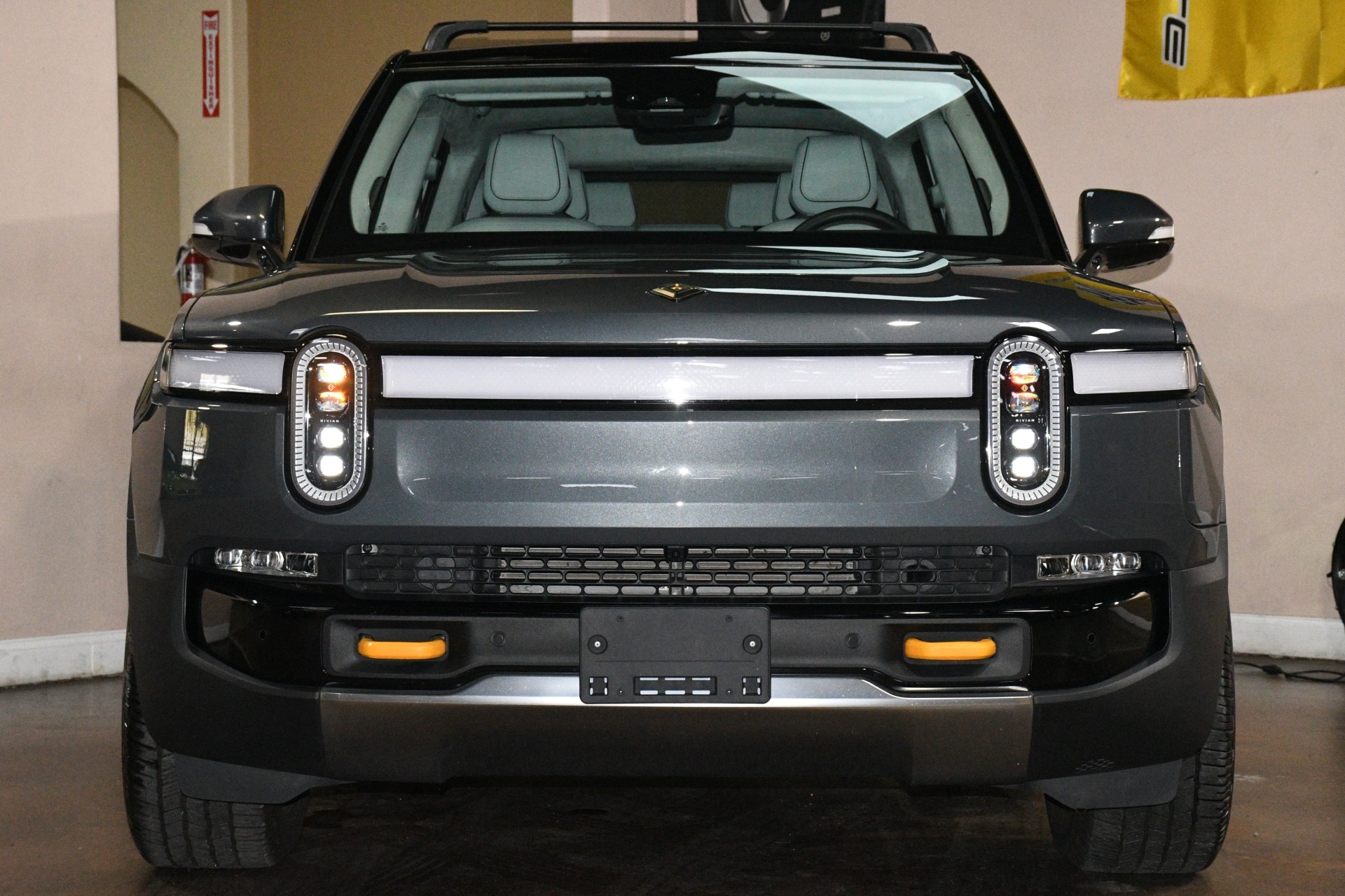 2023 Rivian R1S Adventure