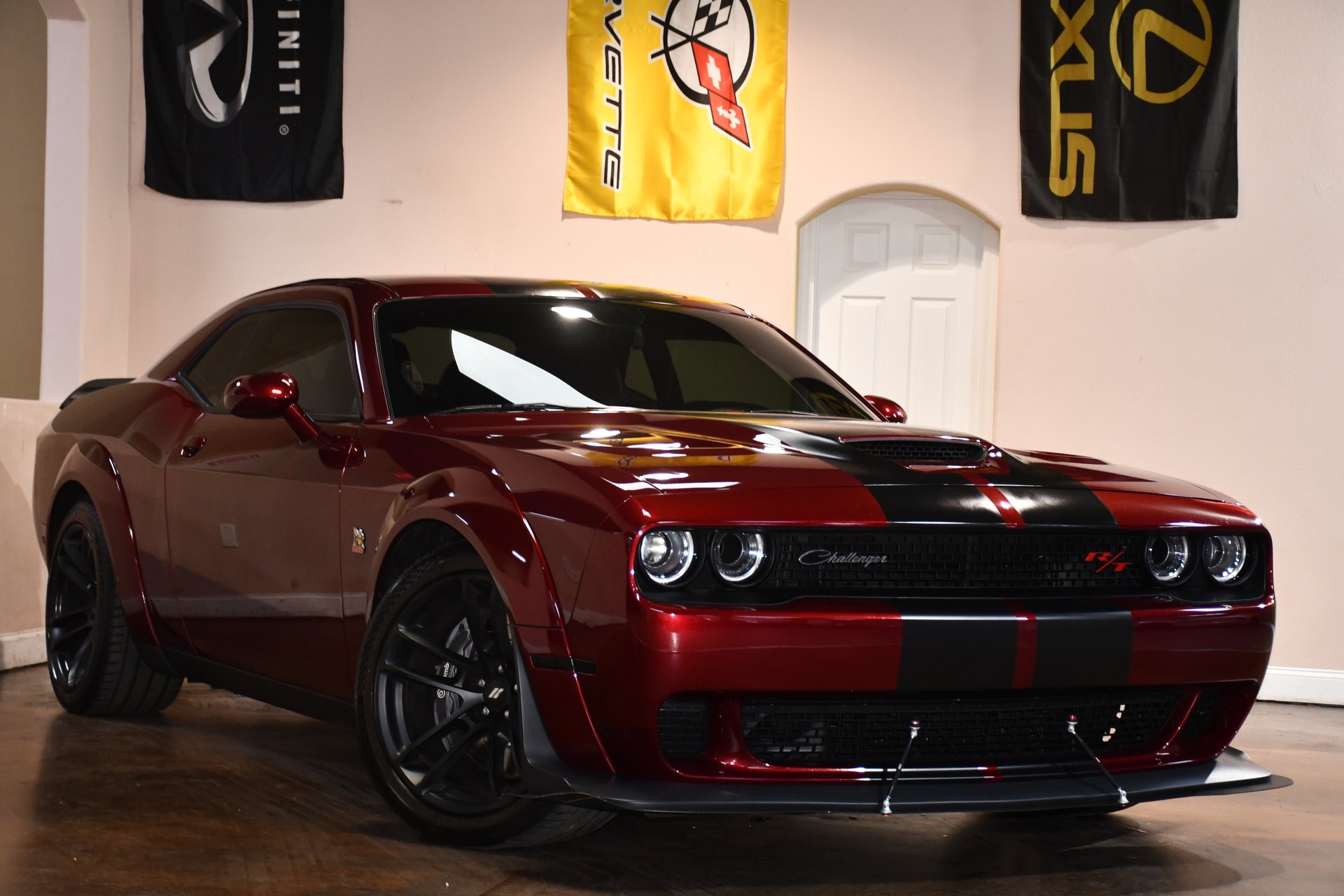2020 Dodge Challenger R/T Scat Pack Widebody photo 3
