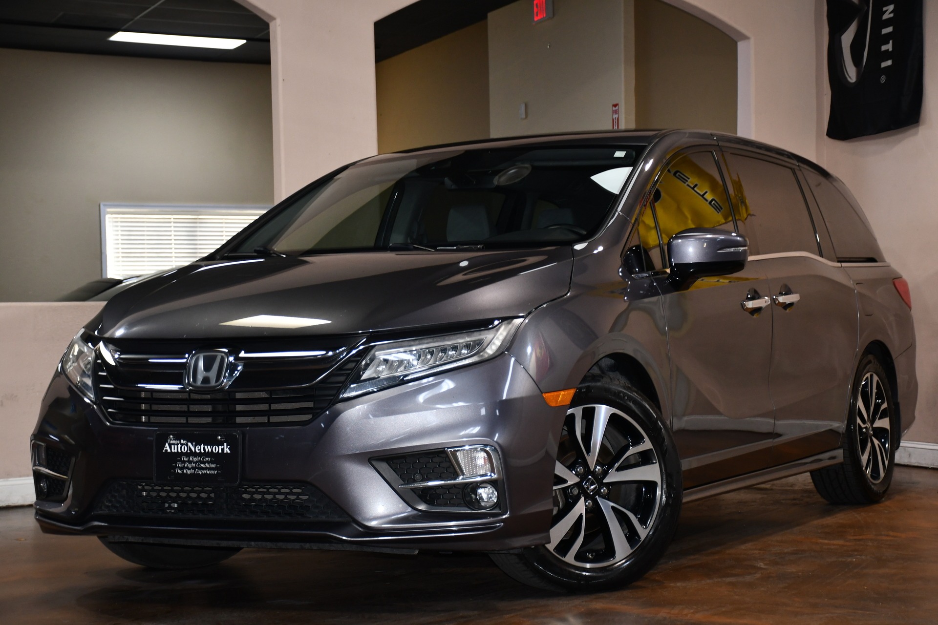 2019 Honda Odyssey Elite photo 4