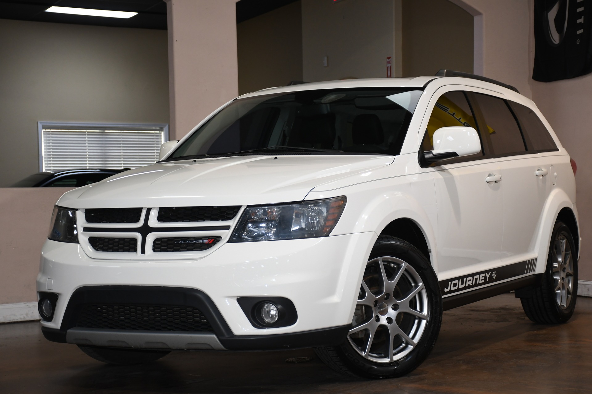 2015 Dodge Journey R/T photo 4