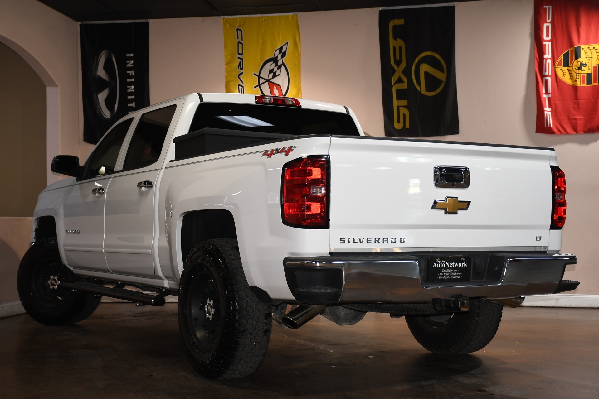 2015 Chevrolet Silverado 1500 LT photo 4