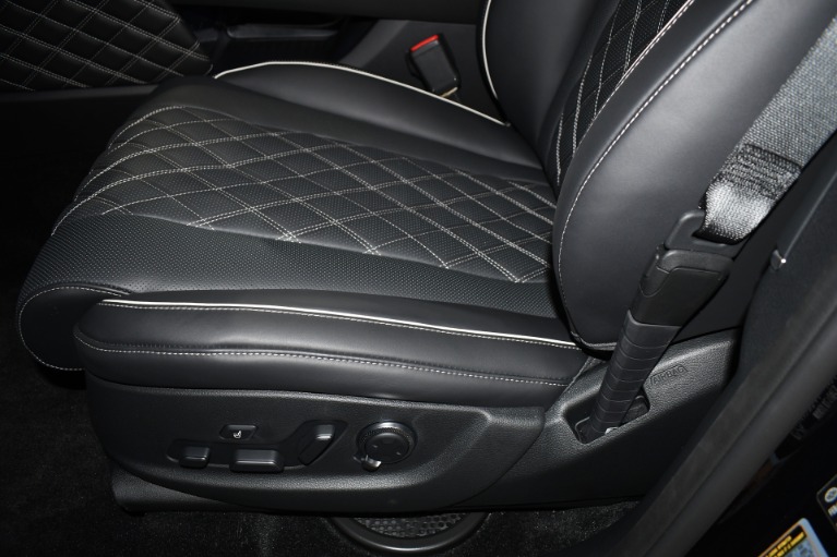 Used 2023 Genesis GV80 3.5T Prestige for sale Sold at Tampa Bay AutoNetwork in Tampa FL 33605 13